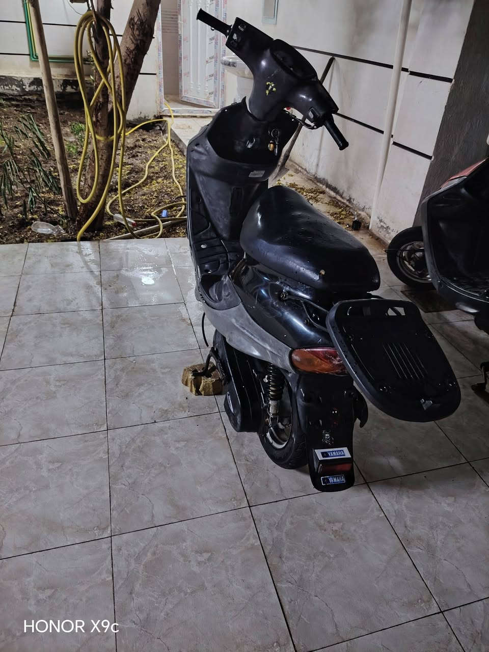 سلام عليكم دراجه للبيع تسع زروف ٦٠ بيجي كلها شغاله من التاير لتاير ما بيها أبي خلل ما مفتوحه بلاديه شغاله سلف هندر شلعه معدل طيران السعر خاص شراي يدخل خاص ويدلل مكاني بابل كفل الرقم ***********
