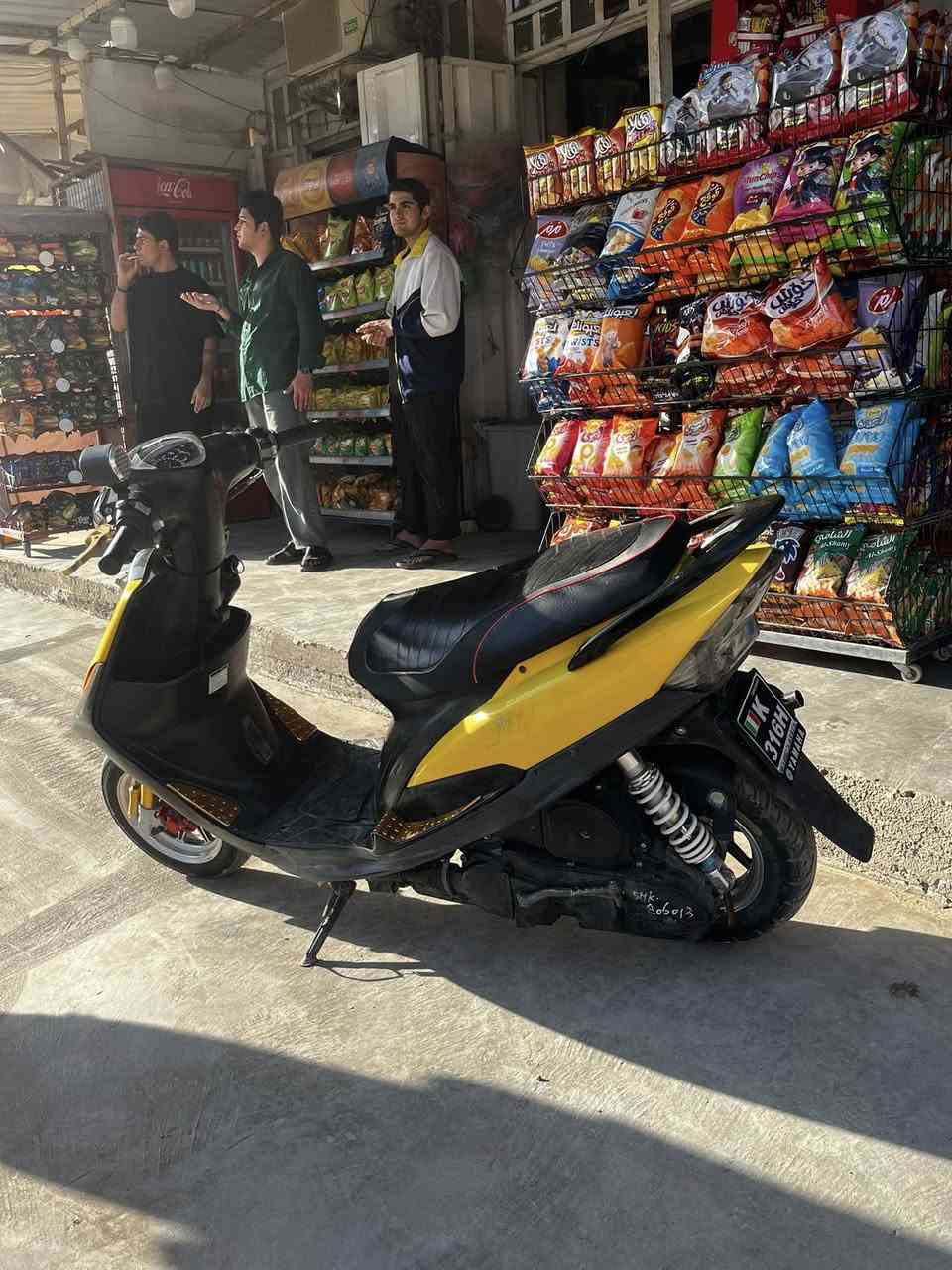 السلام عليكم اخوان دراجه ماكس عدله الدراجه نضيفه بس بيه خيط تبخير العنوان بغداد الحسينيه الرشديه رقم ***********
