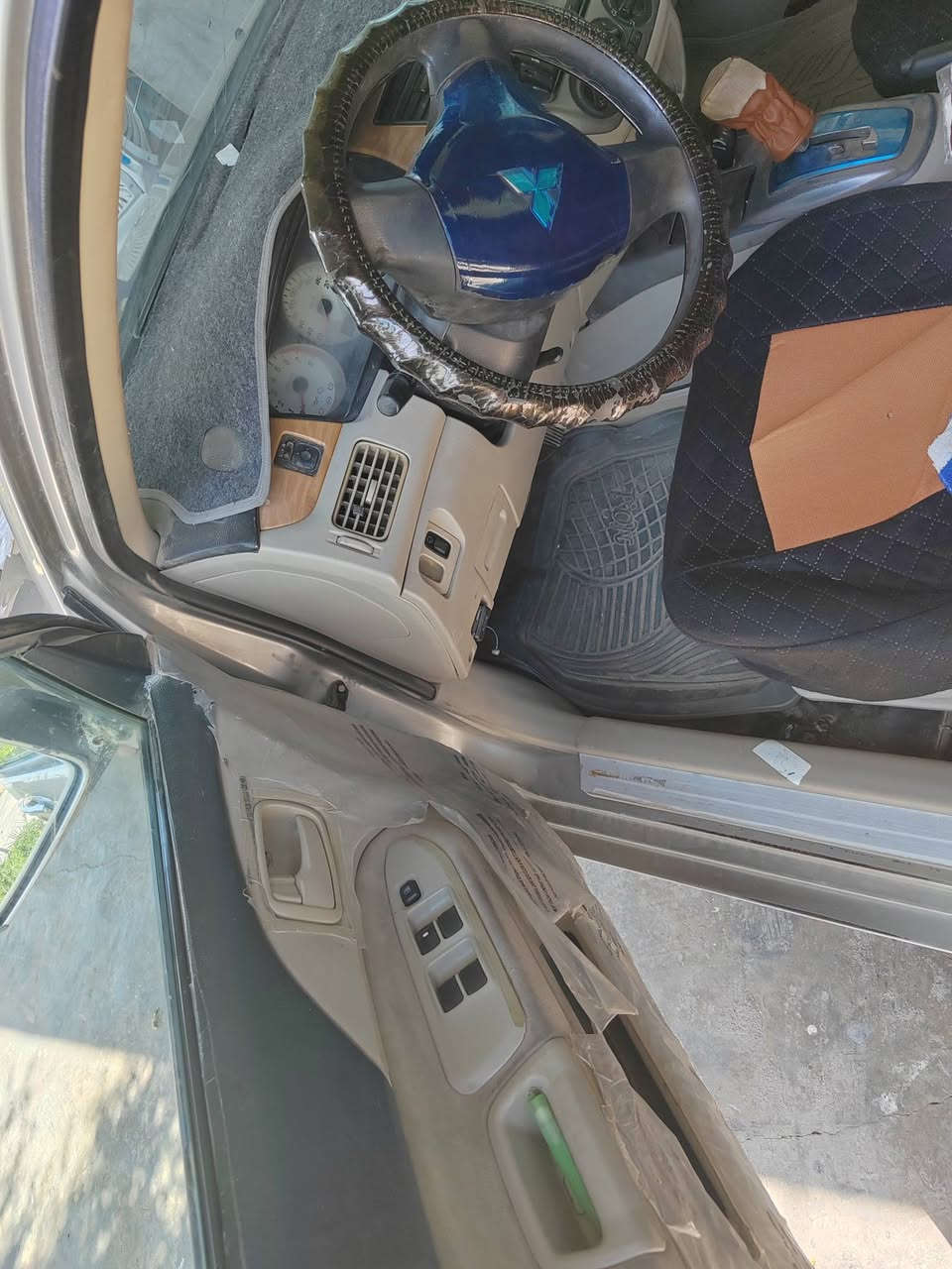 لانسر للبيع
موديل 10__سياره نظيفه رقم ديالى سنويه هذه شهر نفذت بدون ظربه فقط صبغ حزام لجماليه سياره حلوه مامتعوبه تخم تاير جواه كير مكينه خير من الله باسمنه تحويل ثاني يوم
عنوان ديالى المقداديه الهارونيه
للاتصال ***********
السعر 68وبيه مجال قليل
