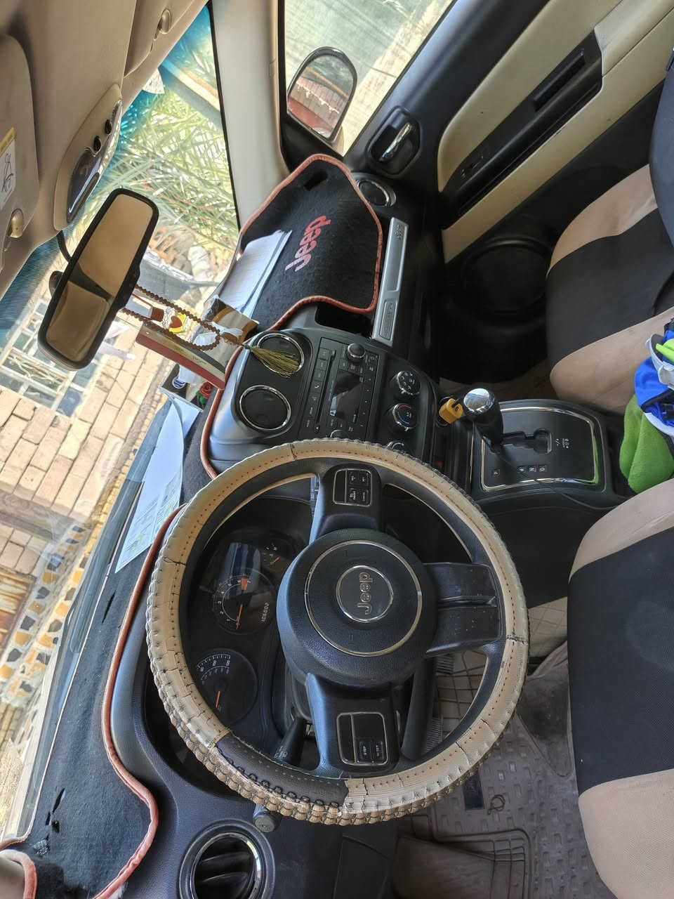 السلام عليكم:جيب کومباس للبيع 2017
كير ومكينه مكفولات حجمها 2400 بيها تبديل باب وجاملغ بسمي تحويل ثاني يوم 

السعر 115 وبيها مجال     *********** ناصريه /الفهود
