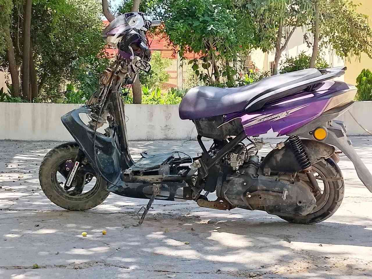 سلام عليكم مطور سكنس شمعه مزود بوشه ٥٨ مطور مفتوح مره وحده ورمنيه كله شغاله سلف شغال مطور بس كفر يعوز اي ستفسار خبرني(***********
