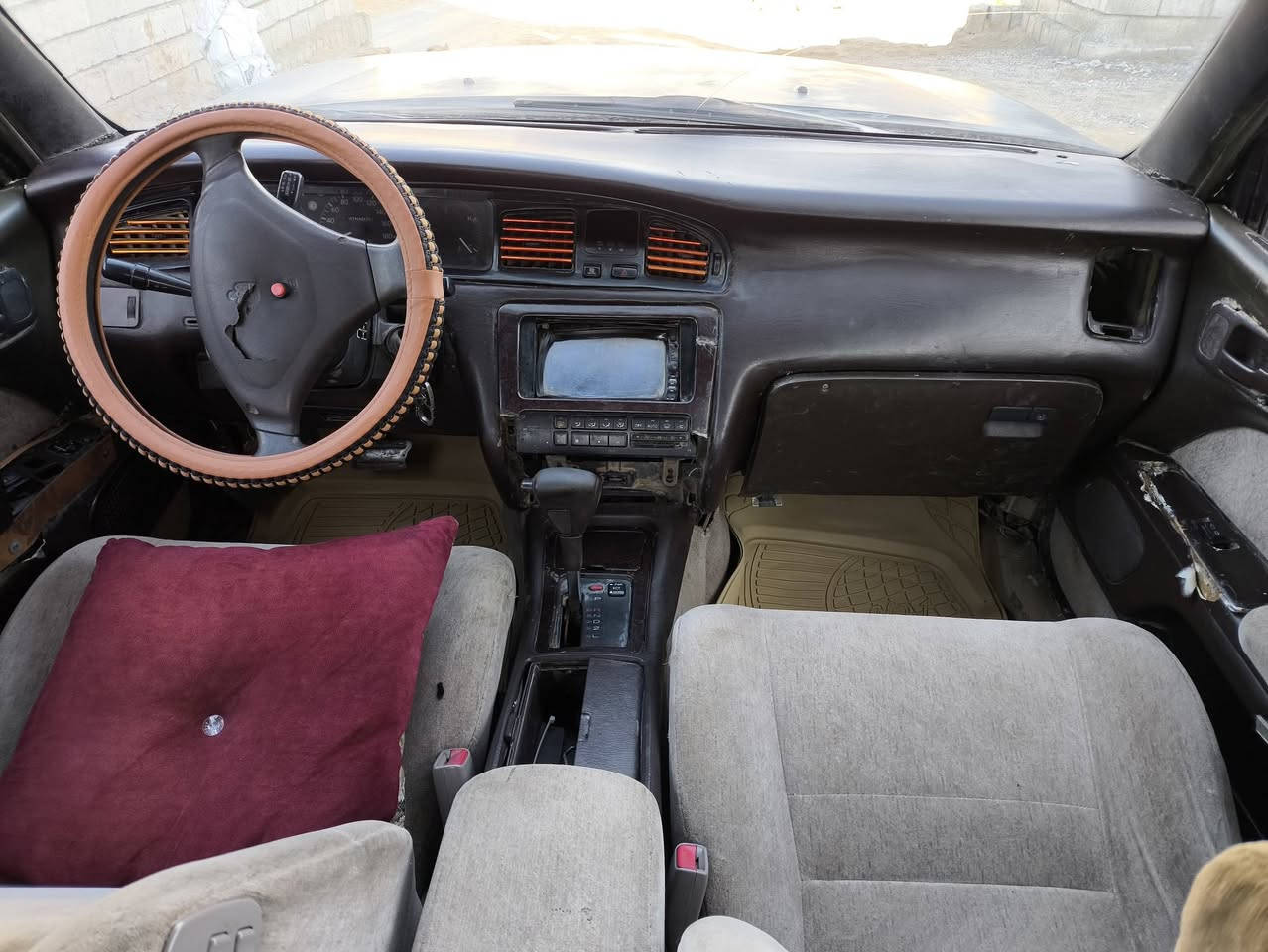 سياره بطه للبيع او مراوس 
مسجله انبار سنويه خضرا شرط التحويل 
محرك كير VVT شرط 
سياره شغاله جاهزه 
السعر 30 ورقه 
ه‍ـ ***********
مكاني الشرقاط
