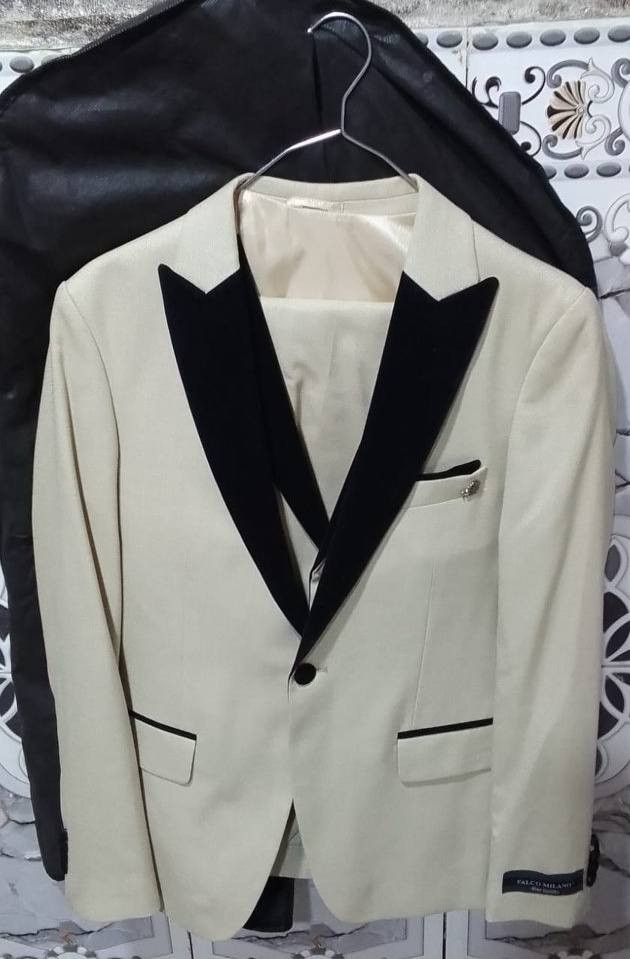 سلام عليكم 🌹\

العنوان: البصرة - حيانية - شارع طاك 📍
مراسلة داخل صفحتي فيس بوك فقط كتابة بدون اتصال رجاءاً 🙏\

عندي بدلتين رجالي رسميات للبيع:

- وحدة لونها أسود
- والثانية بيج

مشترات جديدة بتاريخ 2025/5/5
وملبوسات فقط 3 مرات، نظيفات جداً 👌

سعر الشراء كان 240 ألف
ومحتاج أبيعهُن بس بـ 85 ألف للثنيهم (سعر قفل) 🔥

ما مجبور على البيع، بس إذا واحد جاد يتفضل 🙏


**إذا كنت صاحب هذا الإعلان وتريد حذفه لأي سبب، رجاءا أرسل رسالة إلى الدعم الفني**