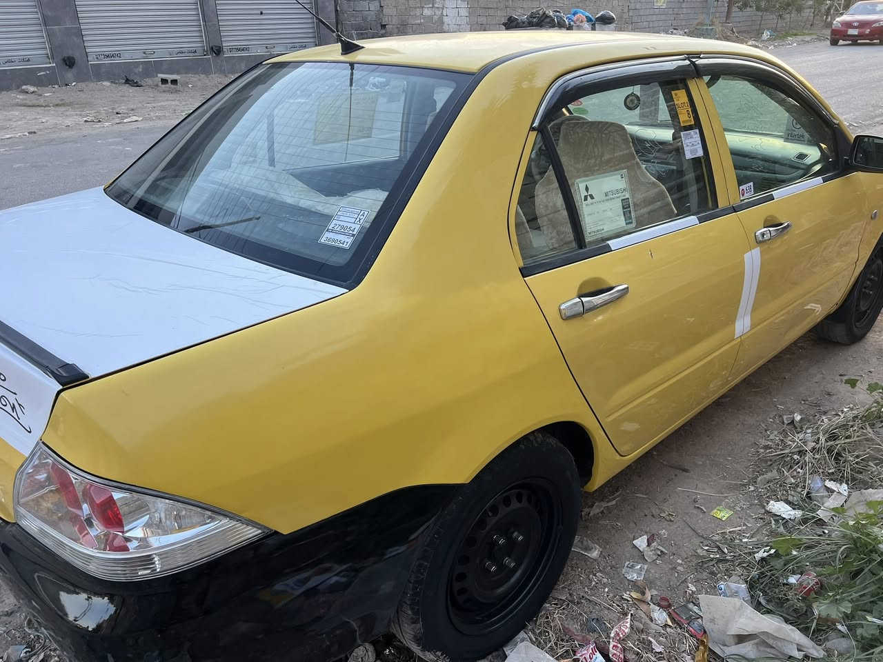 سلام عليكم 
لانسر موديل 2010 لون اصفر اجره كير محرك مكفول تخم تاير صدر ميكانيك كله جاهز مابيها نقص سنويه 28 هيئه بحث وصل خط كله جديد 
سعرها 63 وبيها مجال بسيط 
عنوان ديالى بعقوبه 
رقم 
‭***********
