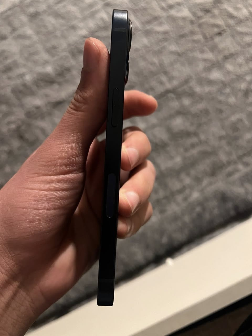 السلام عليكم
13 عادي  ذاكره 128 
جهاز نموذج m ممفتوح ولامصلح نضافته 100/100 
وتر بروف 
بطاريه 🔋86 
السعر 💵410 الف بي مجال قليل للشراي 
العنوان / بغداد المنصور
رقم الهاتف / *********** واتساب فقط واتساب فقط
