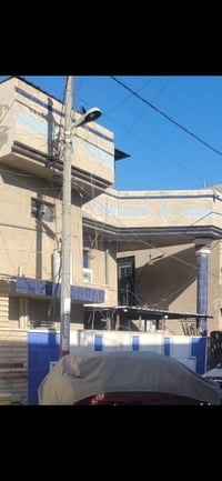 بيت ٢٠٠ متر للبيع عنوانة شارع الدور قرب الحوزة رقمي ٠٧٩٠٢٦٢٢٣٦٠