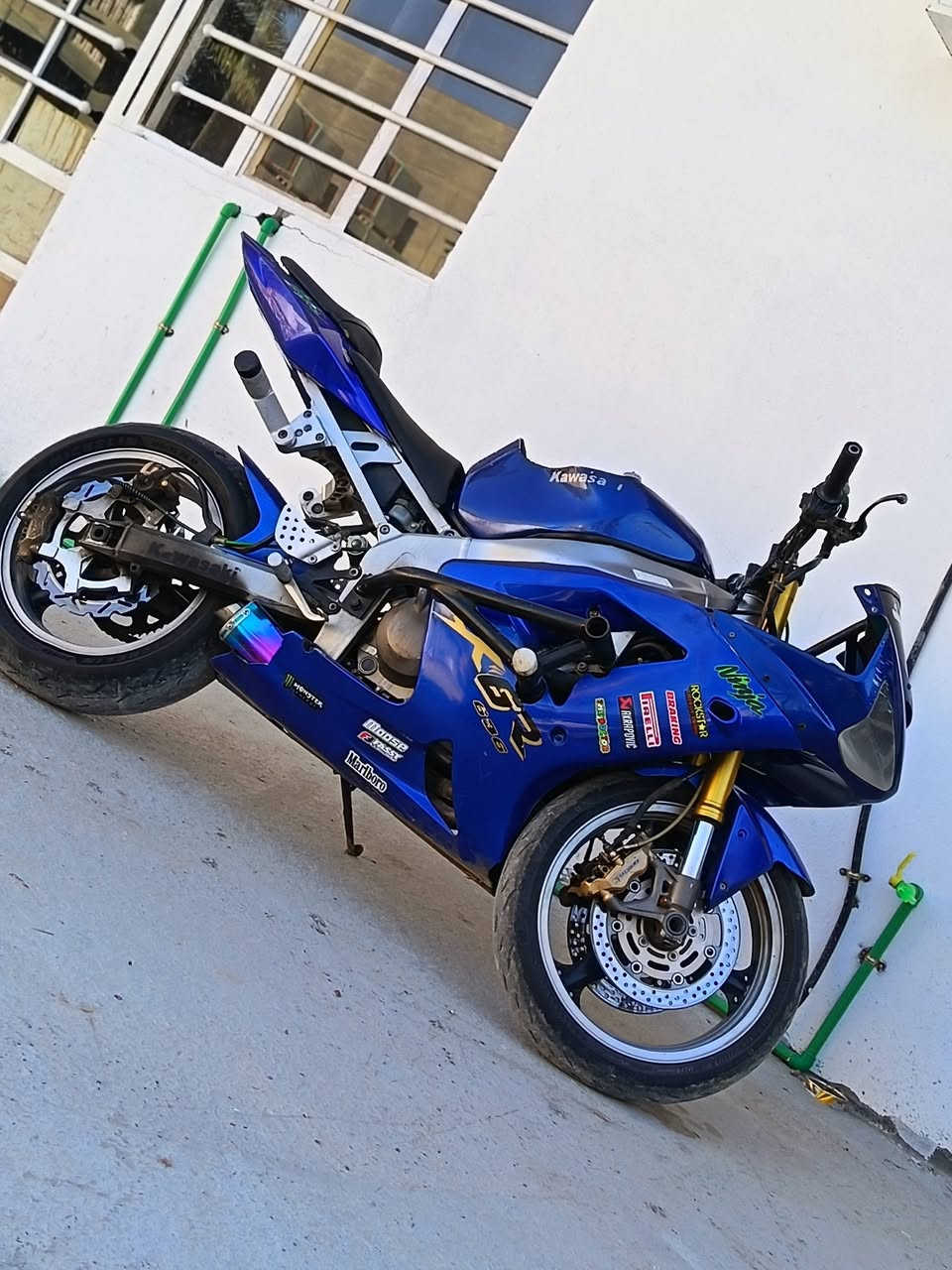 سلام عليكم 
كاوسكي مزود لبيع ماناقصهة اي شي فقط دشبول!؟ عليهة ادامة كاملة بلاكات نوزلات فيت بم جديد دهن اصلي تخم تاير جلاتين جدد راديتر تيتانيوم  اوراق بس منفيس اتصل وبيك خير ودلل بي واتساب  ***********
