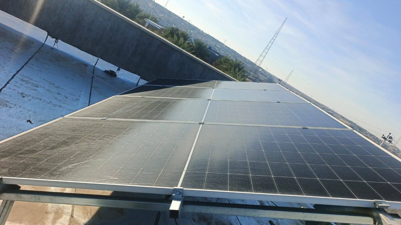 تم بفضل الله تنصيب منظومة 10امبير ليلي
15نهاري
المنظومة تتكون من
١.انفيرتر ٦كيلوواط ايتل
٢.بطارية ١٠كيلوواط ايتل
٣.الواح لونجي عدد٨
مع كافة الحماية المطلوبة
للاستفسار الاتصال على الرقم ***********
