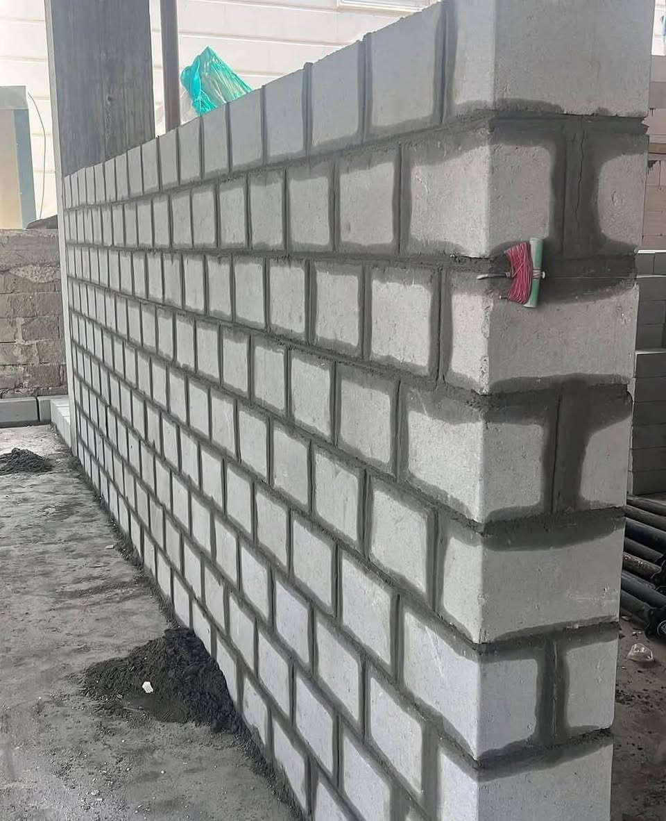 كادر بناء مصري درجه اولى تسليم مهندس بلوك وطابوك واتساب بالبصرة ***********
