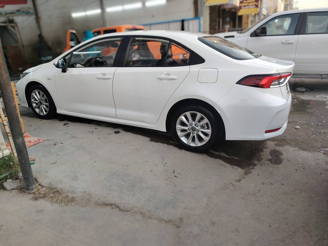 كورلا هايبرد شكل الخليجي
 ماشية شي قليل  7الف مكفولة كفالة عامة حتى دعاميات رايدها 155 ورقه قفل موديل ٢٠٢٤
مكاني بغداد ***********
