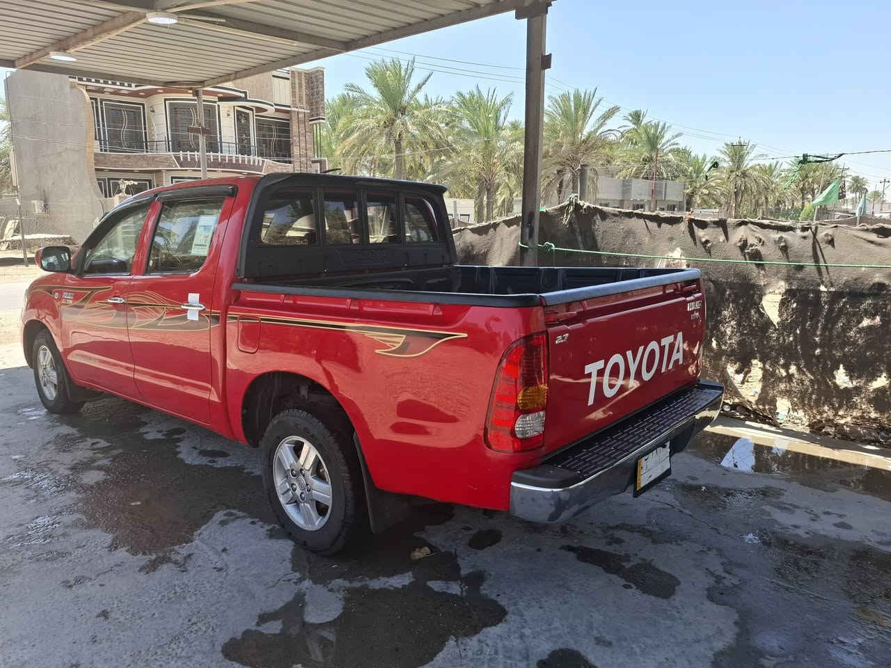 السلام عليكم 
هايلوكس ناصي 2010 
شاصي 19 سعودي 
كير عادي 
ماشيه 400
سنوية نهاية 2028 ( رقم بابل باسمي )
السعر 157 ورقه 
*********** ( صادق )
