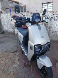 دراجه لبيع ستعمال اقل شهر مكاني بغداد الكرخ  07767066643