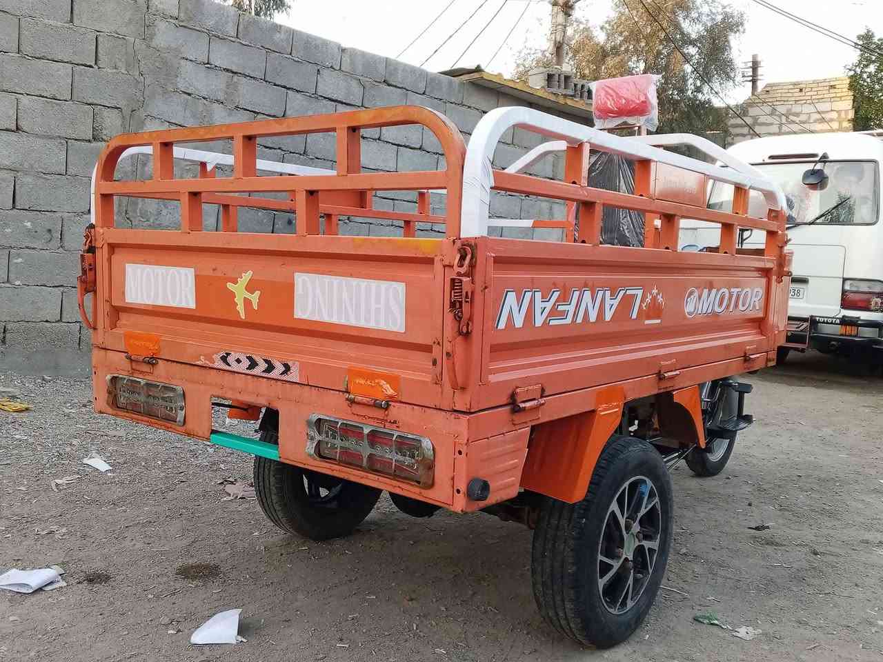 السلام عليكم شباب ستوته كربلائيه  للبيع موديل  ستوته مكفوله كفاله عامه ستوته نضيفه كهربائياته شغاله كله210 اصولياته كامله بأسمي السعر 1700  المكان البصره حيانيه الرقم ***********
