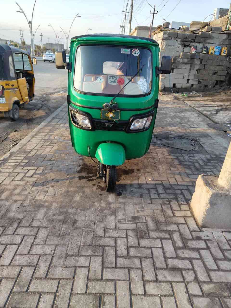 السلام عليكم تكتك للبيع موديل 22شهر 11 تكتك كفاله عامه بدي ومحرك والحداديه كامله مانقصهة اي شي الرقم*********** السعر 7700
