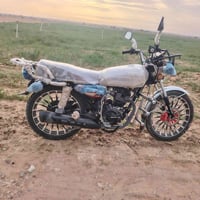 للبيع ومراوس حسب القناعة سيفان ٢٦ محرك ٢٠٠ مامفتوح ٠٧٧٧٧٤٦٠٠٣٢