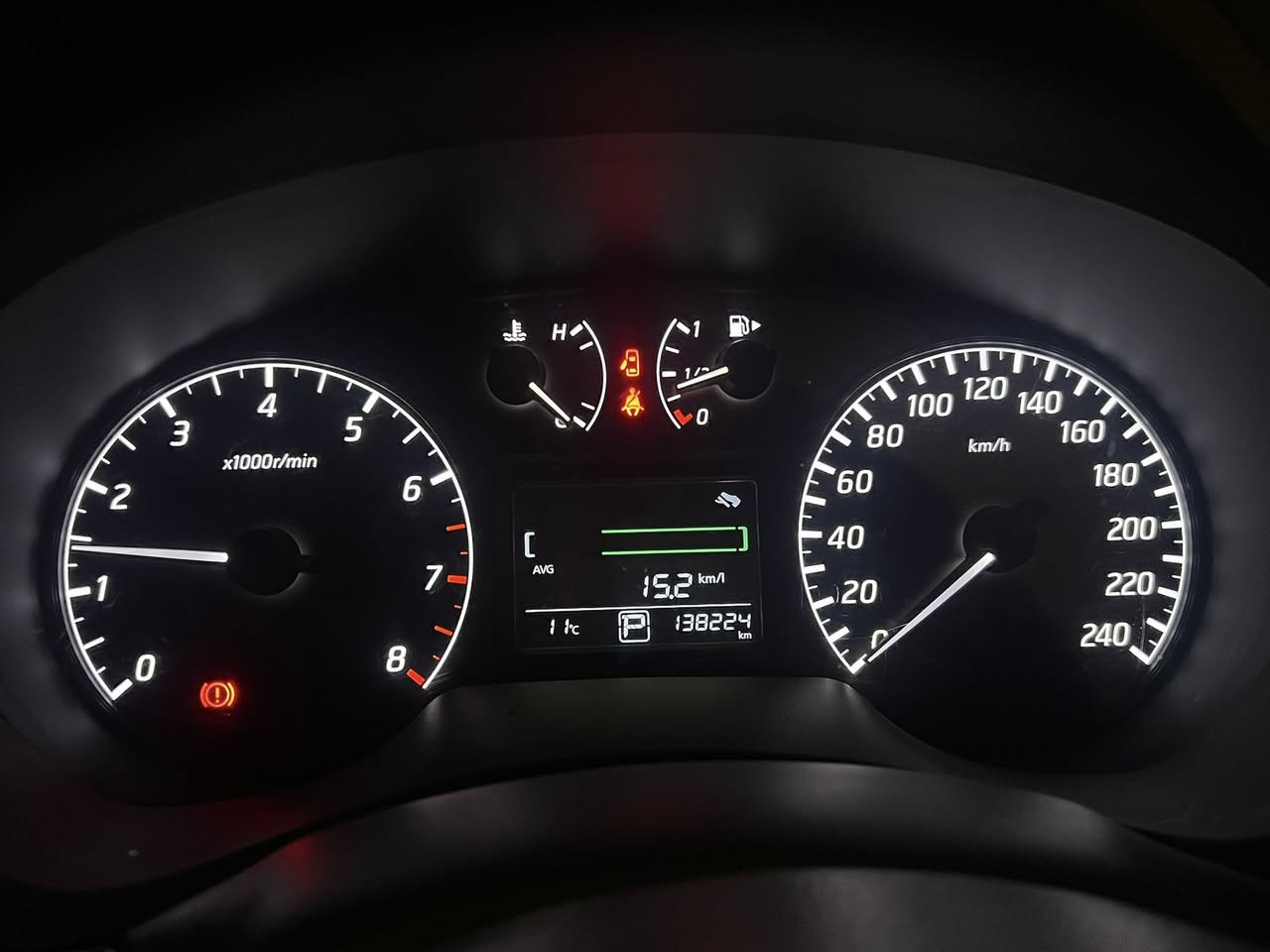 السلام عليكم
للبيع نيسان سينترا  2017 خليجي

المكينه 1600 (1.6)

  كلين تايتل
 
السياره ماشيه (  138224km)

السعر : 128 وبيها مجال بسيط

السياره موجوده بأربيل

للتواصل واتساب: ***********
