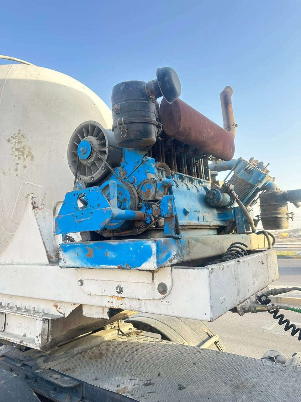 سايلو سويدي للبيع ٣دناكير سبرنك والرابع جوبلس يحمل ٥٥طن  البطل جاهز للشغل العنوان السماوه 
***********
