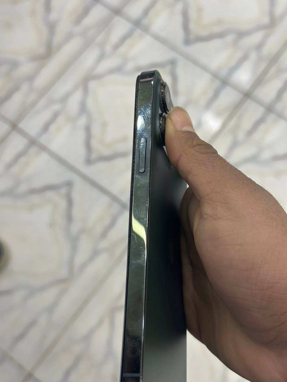 السلام عليكم ايفون 13 برو ماكس مبدل شاشه وبطاريه وبيه طخه بسيطه بل شاصي الاستفسار خاص او علئ الرقم ***********
