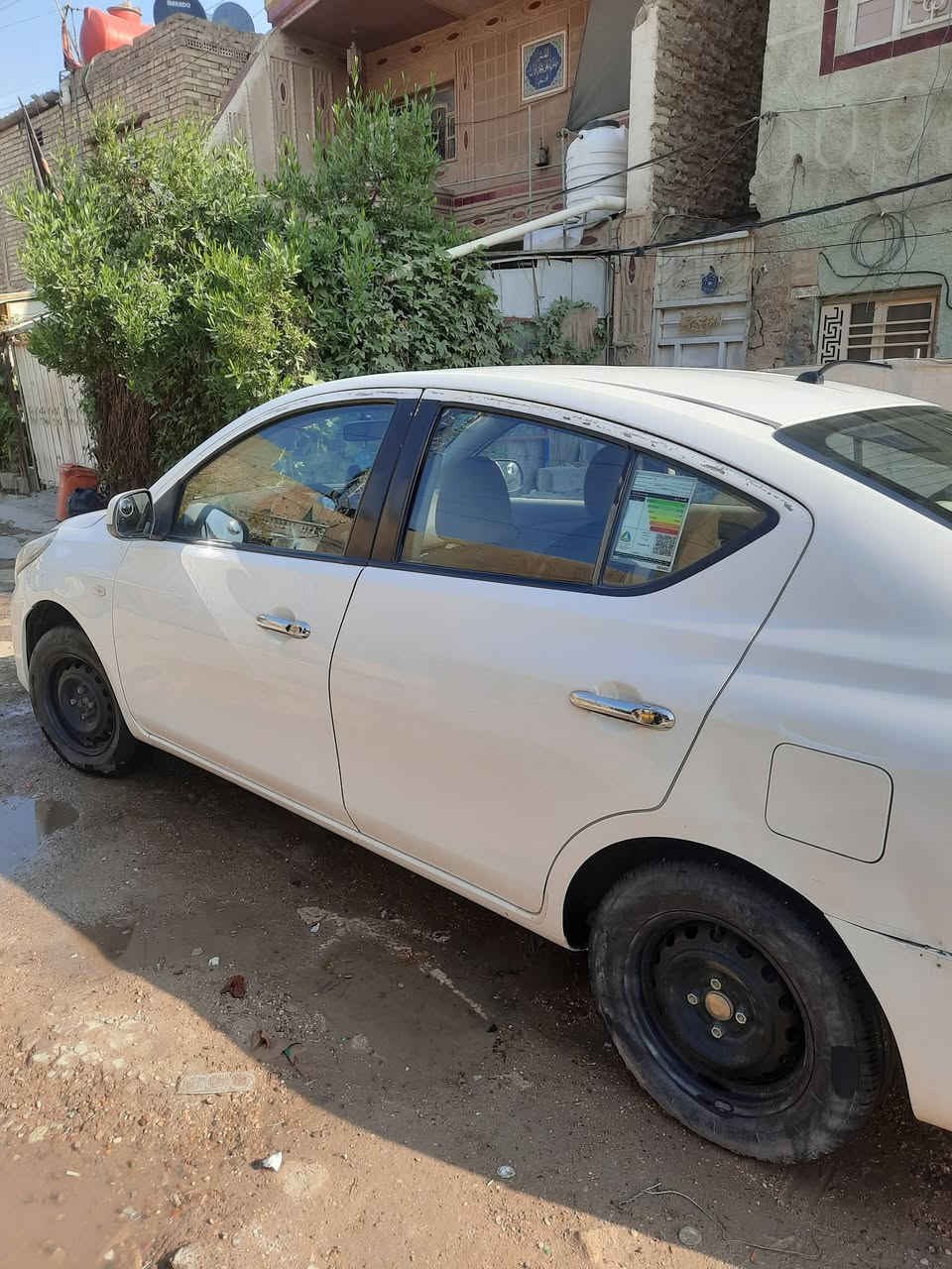 سيارة سني هندي بليتة الزركة مودل ١٧ رقم  بغداد الكرخ سيارة جاهزة تاتفة تبريد كير محرك مكفول  ومكفولة من تبديل وصبغ عدة رصعات بصيطة وسونار موجود  رقم الهاتف ***********
