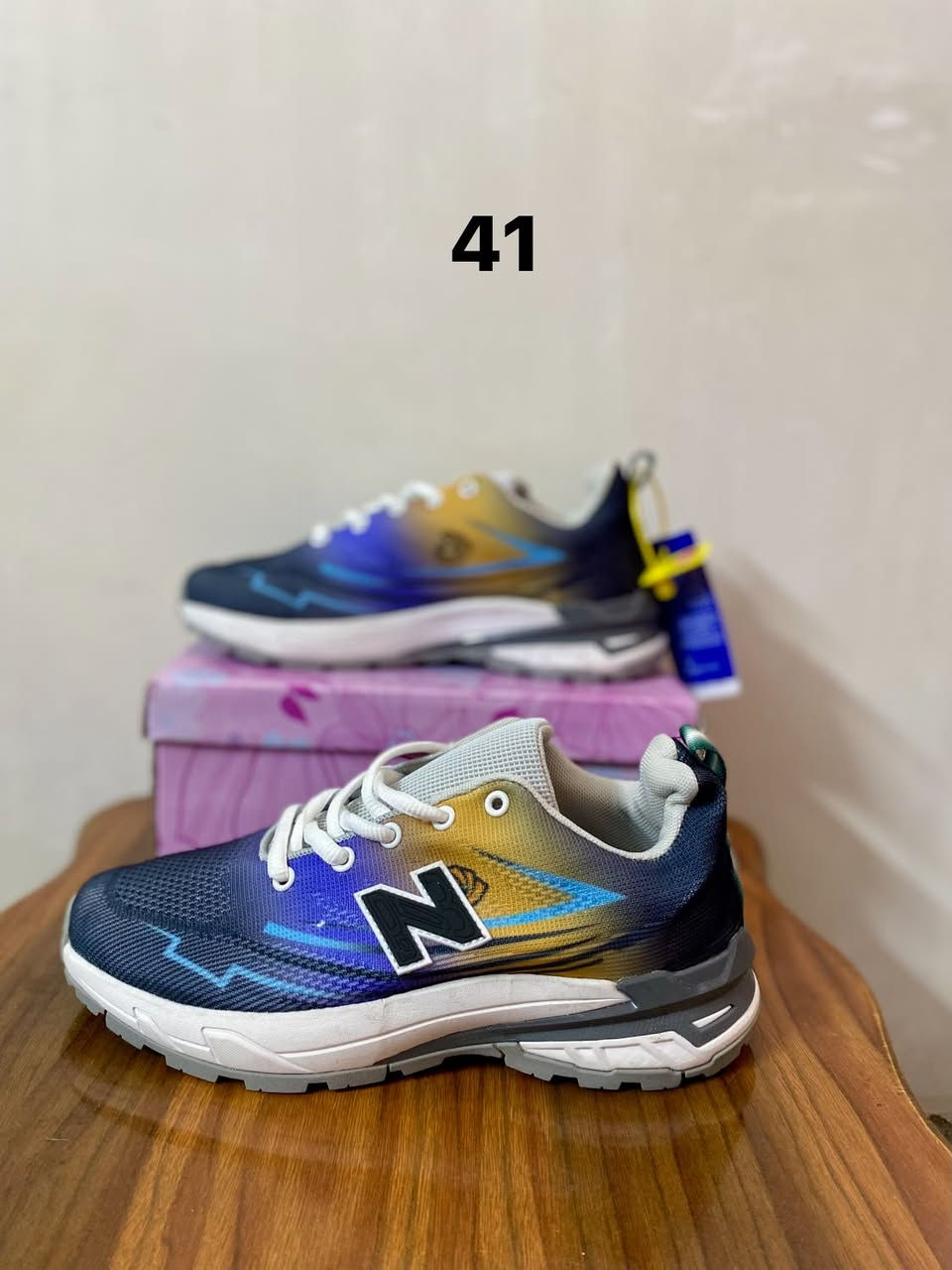 عرض 🔥رجالي نسائي 
بالة ماركة  ما ملبوس وكالة  
القطعه ب15
قطعتين ب25
ملاحظة التوصيل ب3 الالف بس لجميع محافظات 
متوفر جملة وبأنسب الاسعار 
متوفر كمية خير من الله وجميع القياسات 
للحجز مراسلة الصفحة اوالمراسلةعلى رقم الواتساب 
***********

#العراق #بغداد #احذية #بالة #رياضة #الجميع
