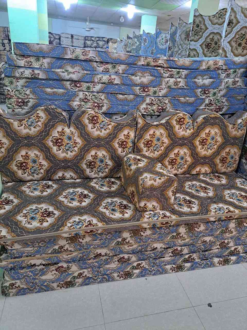 اللهم صل على محمد وال محمد
وصول وجبه جديده من ارقى انواع الجلسات العربيه الارضيه الى مجمع ابو سجاد البدري للديوان العربي الاصلي انسب الاسعار واحدث الالوان والمديلات  حمله ومفرد بيع المفرد بسعر الجمله يوجد.توصيل العنوان ناصريه شارع عشرين مجاور محلات المواد الغذائيه الفرع المقابل الاطفاء اي استفسار  مراسله الصفحه او واتساب *********** ناصرية, ذي قار
