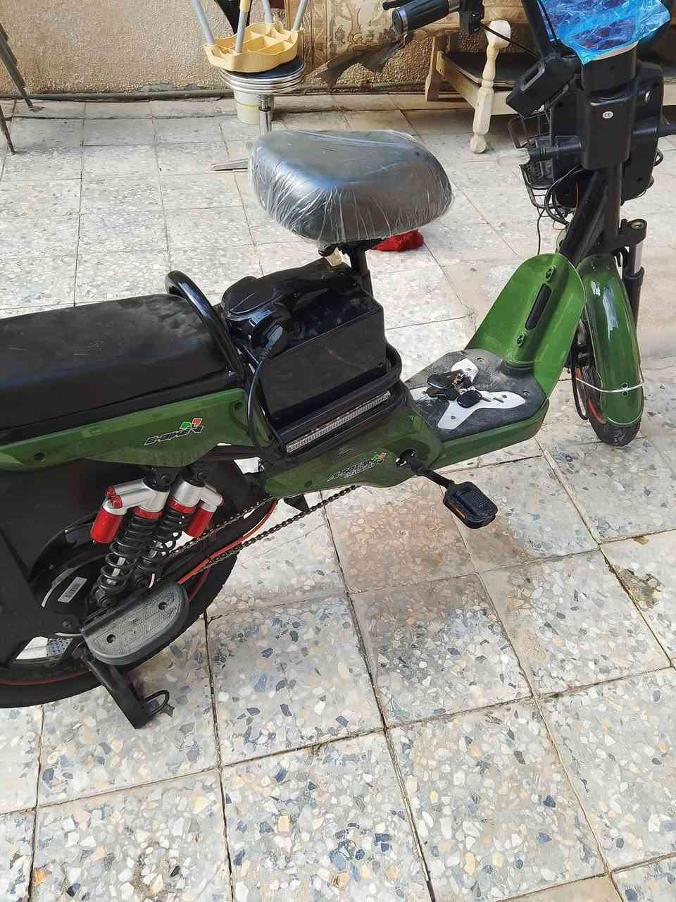 دراجه شحن موديل 26 جديدة بطاريات خمسه السعر 400
***********
