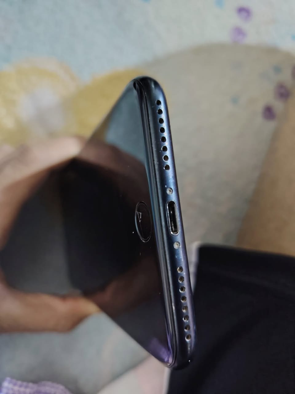 سلام عليكم جهاز ايفون للبيع جهاز نضيف الله شاهد للمانه جهاز مبدل بس بطاريه الله شاهد ذاكره ١٢٨ مكان حي فارس رقم الهاتف *********** سعر ٨٥ وبي مجال
