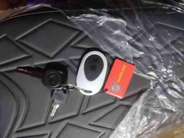 السلام عليكم ورحمة الله وبركاته
ماطور شحن R9.2026 برو ماكس .ابو الجنطة جديد بل لايلون
أغراضه كاملة وياه
المواصفات
بطارية 32 امبير 5 بطاريات
نظام رجوع R
السرعة 109
نظام الشحن smart من شركة ونلي
منفذ شحن موبايل
شاشة ذكية كشف الأعطال
.الضوء علي ناصي
كل النشرات شغالات
ضد المي
الكير 4 تبديلات

الاتصال .***********
او راسل خاص
