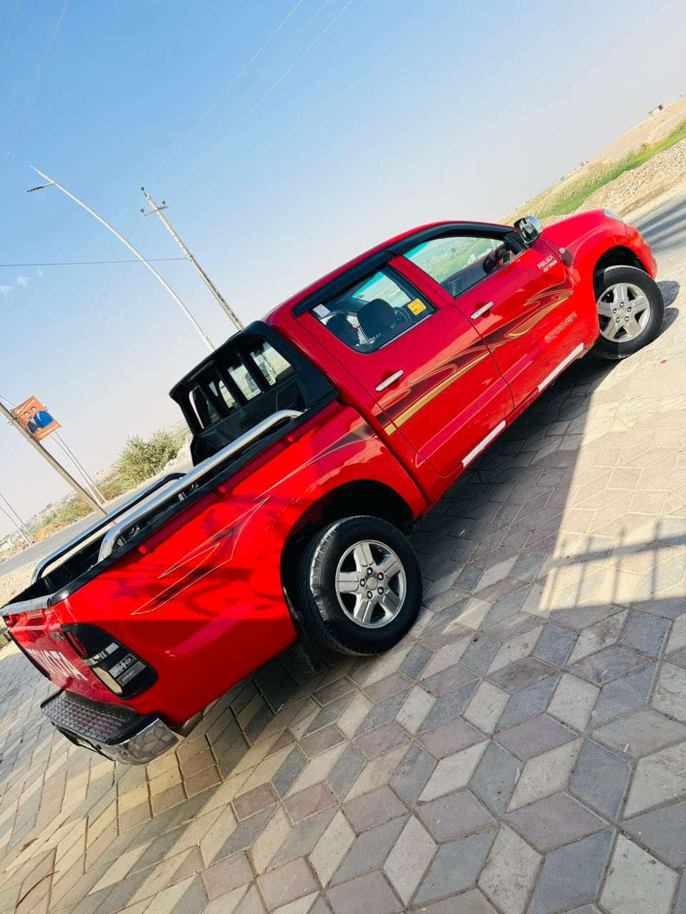 سلام عليكم ورحمة 
بكم عذاري موديل 2011 
مكفول من ضرر 
كفاله عامه 
الون دم الغزال 
سعودي  شاصي 19 
رقم اربيل دولي بسمي حصرن 
قبل شهر حولت رقام وسنويه دولي جديد 
سياره جديده بعد ريحت شركه بيه 
تواير اربعه جديد 
صدر خلفي امامي جديد 
وسياره احله من صور 
وشاشه لمس وكامره خلفيه 
ورونات سود شاشه سوده 
ويل كروم 
داخله ماروني وصاج 
سياره مال بيت جاهزه من كلشي 
مكاني صلاح الدين شرقاط 
سعر 182 يرهم مرواس حسب القناعه
***********
