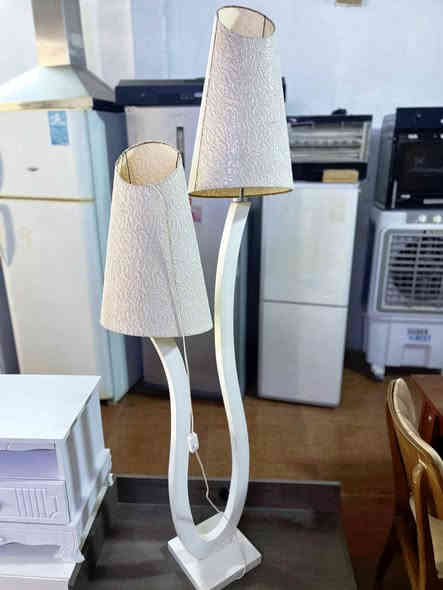 معرض الناي)) أثاث منزلي مستخدم حسب ما موضح
في الصوره
للإستفسار الاتصال على الرقم ***********(واتساب) 
او مراسلة البريد الإلكتروني
عنوان سروري قرب ماركة نوا
