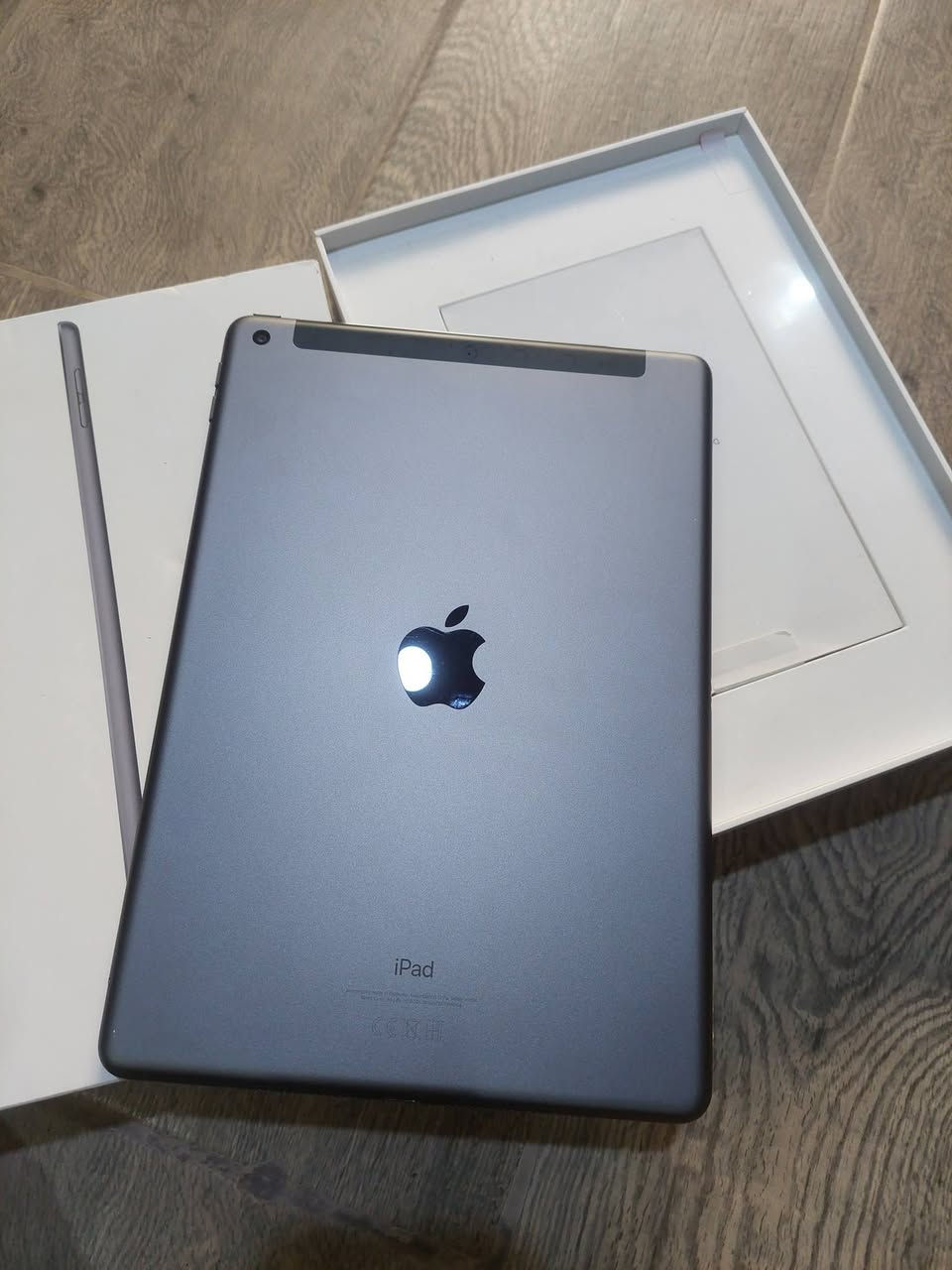 Apple iPad 9 (Wi-Fi + Cellular) – 64GB

الأيباد حالته زيرو زي ما هو واضح، مافيهوش أي خدوش
نسخة الشريحة + Wi-Fi
معاه العلبة الأصلية (Box) + وصلة USB للشحن و عليه سكرينة
سبب البيع: اشتريت موديل أحدث


**إذا كنت صاحب هذا الإعلان وتريد حذفه لأي سبب، رجاءا أرسل رسالة إلى الدعم الفني**