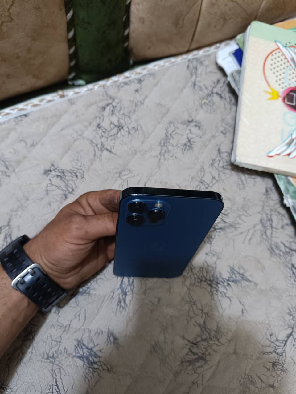 سلام عليكم ايفون ١٢برو مكس مستر كفاله جهاز جديد ولله بطريه ٨٢ لا شخوط ولا شي جديد شحنته ويا ولكورتونه مكان بابل مركز مدينه سعر ٥٠٠وبي مجال ***********
