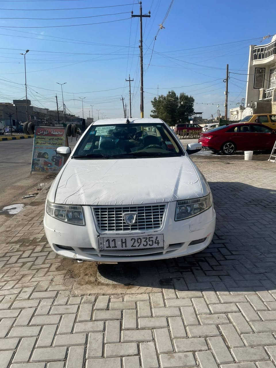 السلام عليكم للبيع سمند سورن موديل 12 بيها صبغ قطعتين بدون دواخل شخطات بصيطه محرك كير تبرد تدفئة صدر أمامي اوخلفي جديد تخم تاير سنتر لوك رقم بغداد انكليزي جديد بسمي السعر 47 سعرها مناسب جدآ للإستفسار ***********
