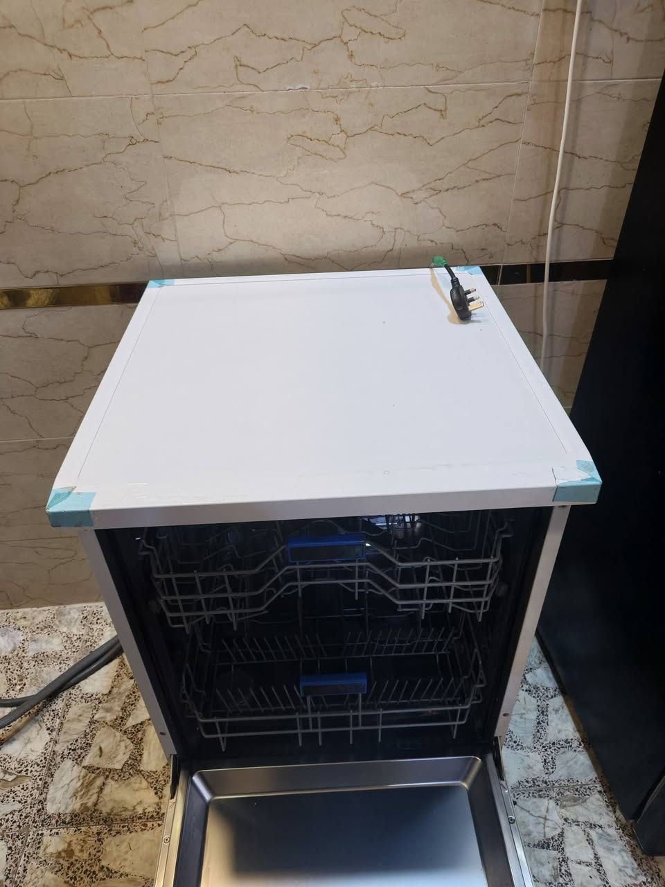 غساله صحون الله شاهد صارلنه شهر لو شهرين من خذناه وتركناه منعرفله LG خذناهه 450 بيه خلل بس ماعرف وين ماطابه تصليح ابد وما مستعمله هواي سعر 200 وبيه مجال على هاي الحطيه ابيعه الك عنواني نجف الاشرف حي النداء مجمع بيتي الاول رقمي واتساب ***********
