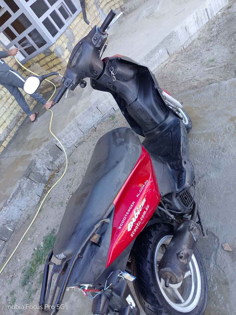 سلام عليكم سايم مسجله باقيه بس علسنويهه ولوحات للبيع او مراوس شعندك نزل ***********
