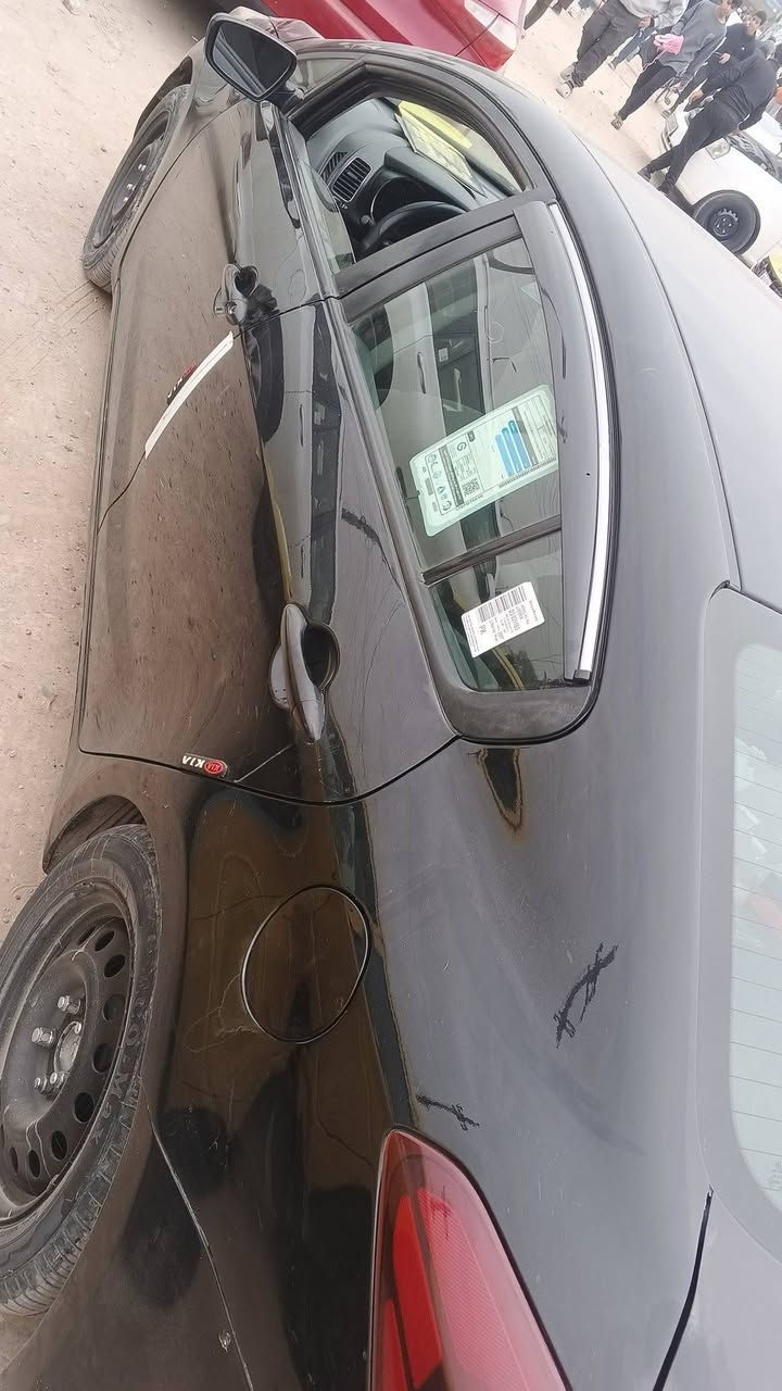 سلام عليكم فورتي 2018 
مكينه قبل شهر شادها جديد 2000دوش 

ضربتها الجاملغ الخلفي و الحوض بدون كص راجع 
بيها قطع صبغ ابيع حزام 

105وبيها مجال كلش بسيط 
مكاني بغداد حي القاهره 
***********
