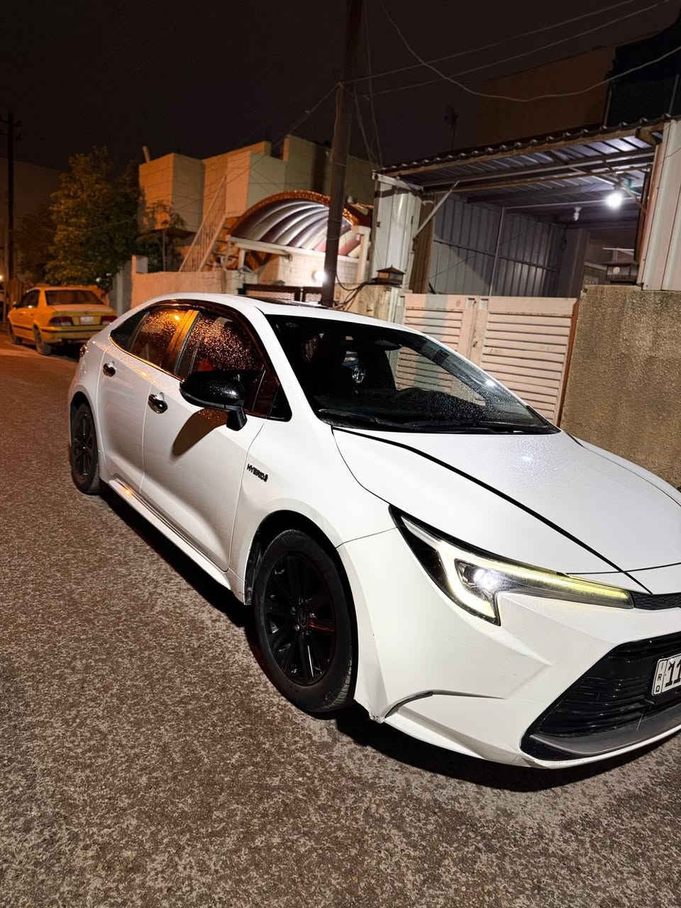 السلام عليكم كورلا وارد صيني شكل الامريكي هايبرد فول مواصفات داخل لونين احمر واسود ماشيه 85 الف كيلو بيها الجاملغ الامامي الايسر صبغ واصبعين بارد بالجاملغ الامامي الايمن السعر 137 وبيها مجال للاستفسار *********** عنوان حي تونس افاق عربيه
