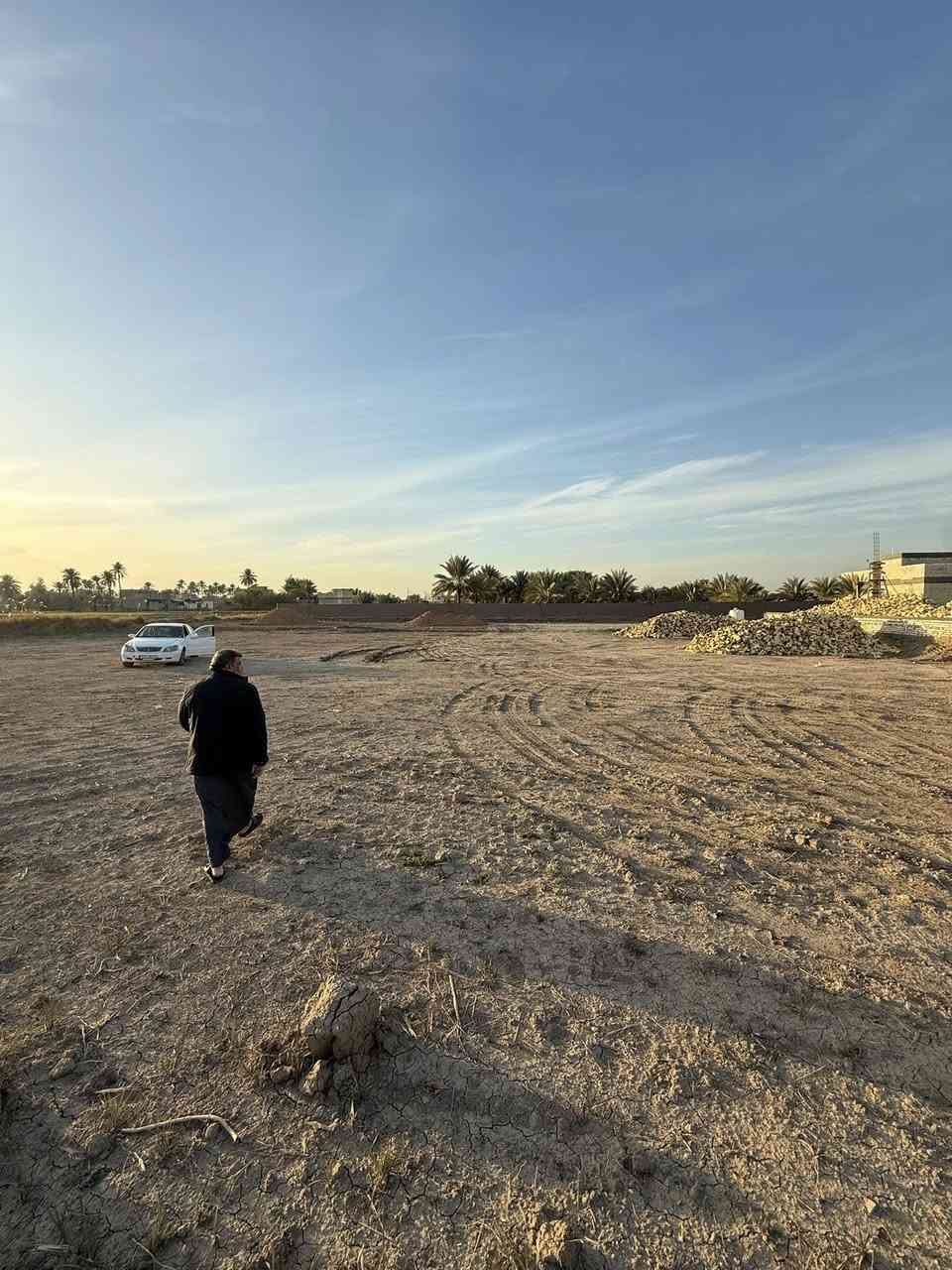 باسم رب البدايات نبدأ 
اللهم صل على محمد وال محمد 
سلام عليكم 

للبيع قطع اراضي طابو زراعي سند 25 باسم شخص واحد وتحويل باسم المشتري تقسيم 200 م او حسب الطلب ..تتوفر مدرسة قريبه و خدمات ماء وكهرباء وتبليط كافه الخدمات متوفره 
 بابل الحله - ورديه داخل - خلف سايلو الجزائر ...للمزيد من المعلومات يرجى الاتصال على الرقم  ***********متوفر واتساب.   قرب سيد موسى
