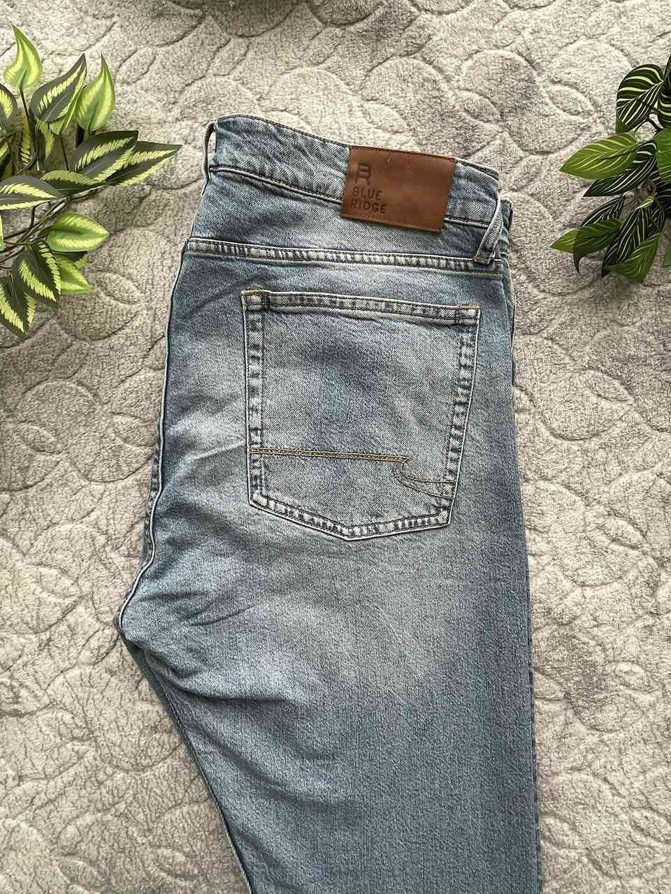 🔥blue bridge اصلي  💯
🔹سعر ٢٠ شامل التوصيل

🔹قياس : ٣٦
🔹قالب عدل
نظافة 💯

🔹توصيل موجود لكافة المحافظات


**إذا كنت صاحب هذا الإعلان وتريد حذفه لأي سبب، رجاءا أرسل رسالة إلى الدعم الفني**