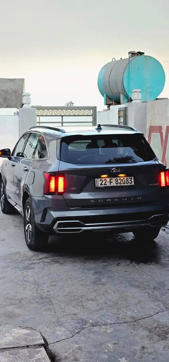 السلام عليكم سورنتو موديل ٢٠٢١وارد أمريكي ظررهها بنيد وتبديل بابين جهة السائق فول مواصفات رقم اربيل تريد تحويل الوكاله محرك ٢٥٠٠ دبل تيربو كشنات منفصل السعر ٢٠٠ورقه للبيع او مراوس باحدث وحسب الرغبه الاتصال ***********
***********
