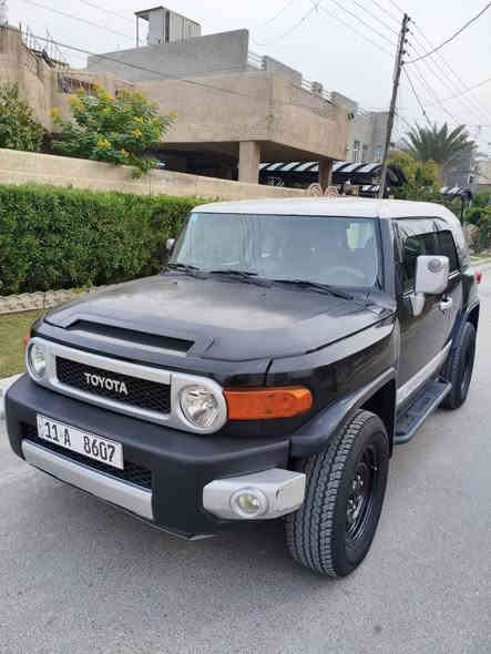 للبيع تويوتا اف جي موديل 2007لون اسود 
الرقم الجديد وهزه جديده وسنويه جديده لل 2030 ورقمها حلو ماشيه 244 الف كيلو مسويلها سيرفز كامل 
مواصفات
فور ويل
شاشه كاميرا
دوسات جانبيه حديد ثقيل f j
هوك خلفي
سبيزر تايرات
واريل خلفي إضافي
درع جوه المحرك 
السيبايه موجوده اني شايلها
الكهربائيات كلها شغاله
وارد امريكي حادث قطعه وحده باب الصندوق فقط مصبوغ وعالفحص سونار وين ميعجبك تفحصها 
سعر  ( 175 )  ورقه وبيها مجال 
مكاني بغداد / السيديه
*********** + واتسب بغداد
