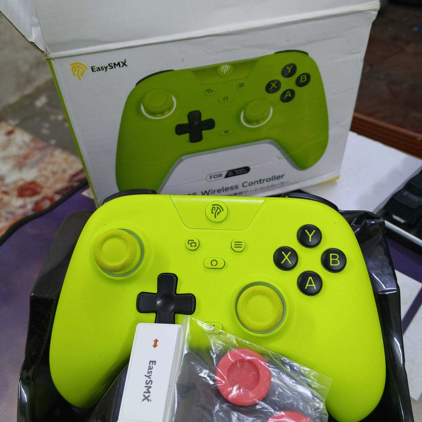 السلام عليكم للبيع يده جيم سير ويد من شEasy SMX يدات اصليات غير مستعملات يشتغلن على الكمبيوتر والنينتندو والموبايل يده الجيم سعر 25,000 واليد الثانيه 20,000 واذا اثنيناتهن بيهن مجال عنوان مدينه الصدر قطاع صفر رقم الهاتف***********
