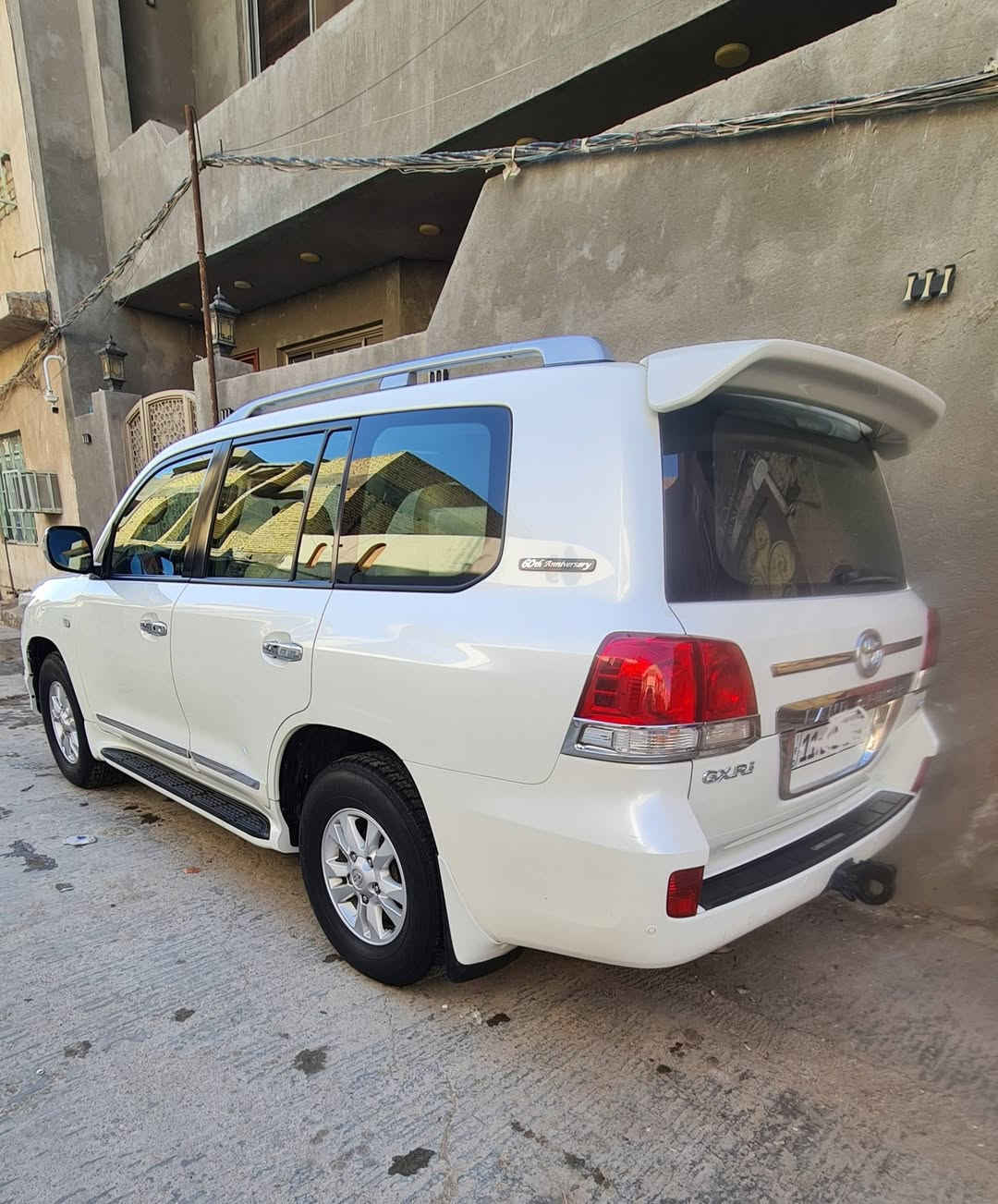 السلام عليكم للبيع لاندكروز ستينية اصل 11 فول مواصفات رقم بغداد  ماشية 192 الف السعر 000 33  السونار مرفق السيارة موجودة في واسط الكوت ***********
