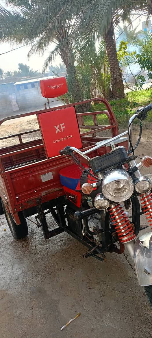 السلام عليكم ستوتة 2018  جاهزة كهربائيات كلها شغالة مابيهة نقص  السعر 950  مكان هيت ‏‏‪0786 183 4993‬‏
