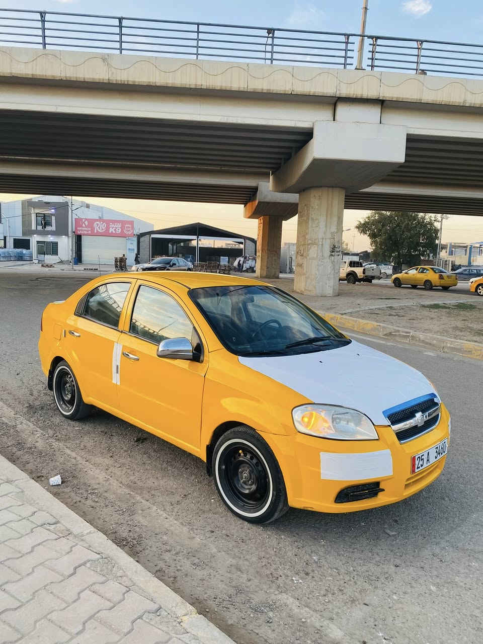 سلام عليكم
شوفرليت افيو للبيع موديل 2007 كير ومحرك بشرط محرك كبير  كير عادي شاشه ايباد تخم تايرات جدد  السياره بيها منضومه غاز 60 لتر ايطالي وعندي بطاقه بانزين سنويه بسمي ما بيها ضربه فقط بيها تصفيه السياره جاهزه سعر 55 وبي مجال ***********

***********
