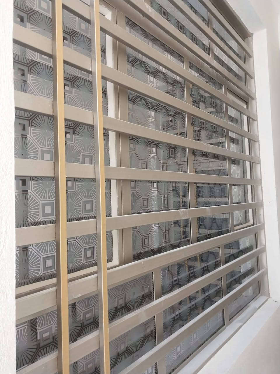 بيت 100 م طابق ونص بناء حديث مسلح منطقه ال 5000 قرب شارع البغنيمه سعر المطلوب 115 مليون اللي عنده مبادره جاهزه نتفق مكلف بالنشر 
***********
وتساب مفتوح
