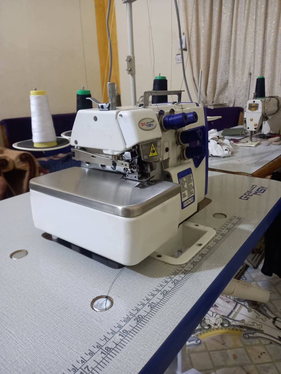 مكينة جمسي  للبيع جديده كلش بس محتاجين ونريد انبيعها مكلف بالنشر هذر رقم صاحبها ***********
