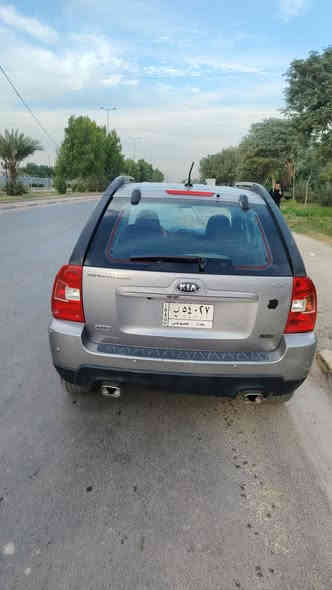 السلام علیکم كيه سبورتج 2009 سيارة  جاهزة من كلشي بس بيها جراد مكينه 6V السعر 105 مكان السيارة دورة ابودشير هاتف ***********
