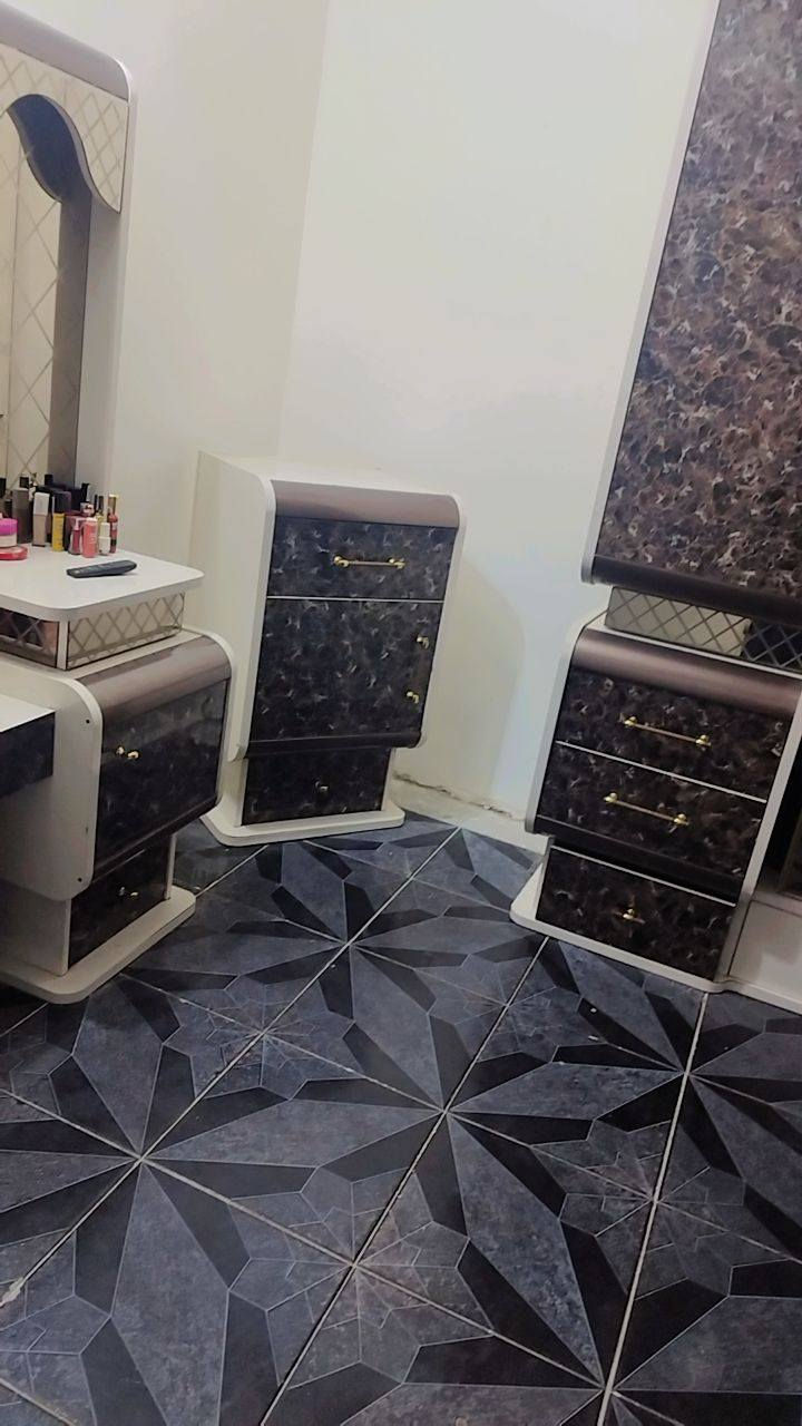 سلام عليكم غرفة تركية نقص صومية اريدهة ٧٠٠ غرفة ضخمة ونضيفة رقم*********** مكان بغداد بياع
