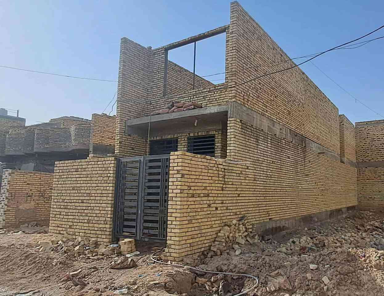 سلام عليكم كادر خلفات بناء درجه اوله وكله عله مساطر وشاهول تسليم مهندس اتصل ودلل موجود واتساب نواريك شقل بعينك ***********
